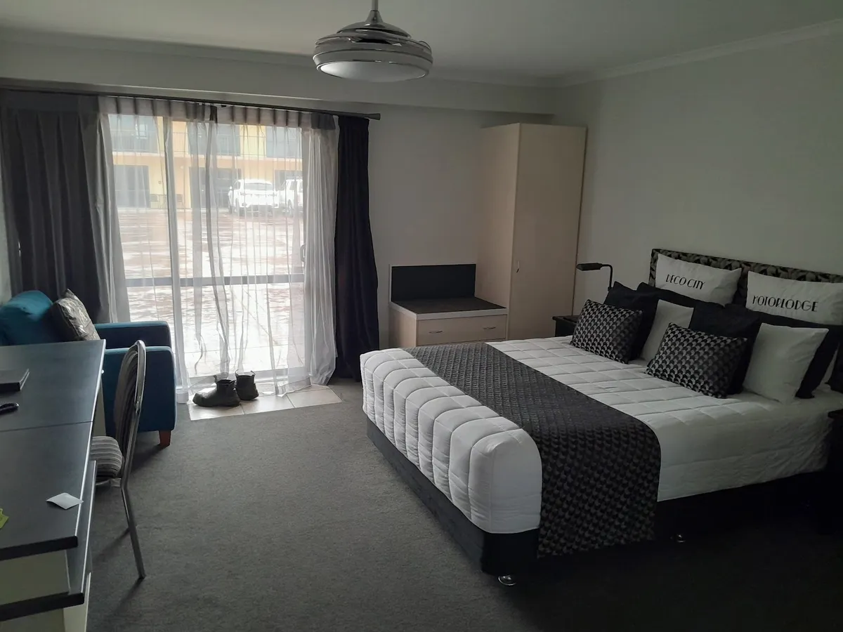 Deco City Motor Lodge, Napier interior view