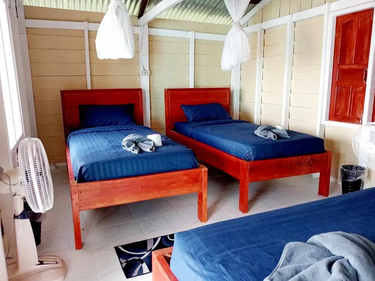 Don Som Riverside Guesthouse, 4000 Islands interior view