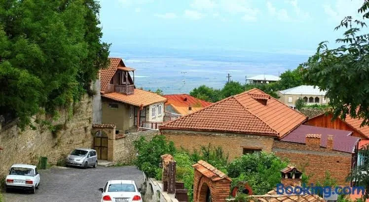 Dzveli Ubani, Sighnaghi interior view