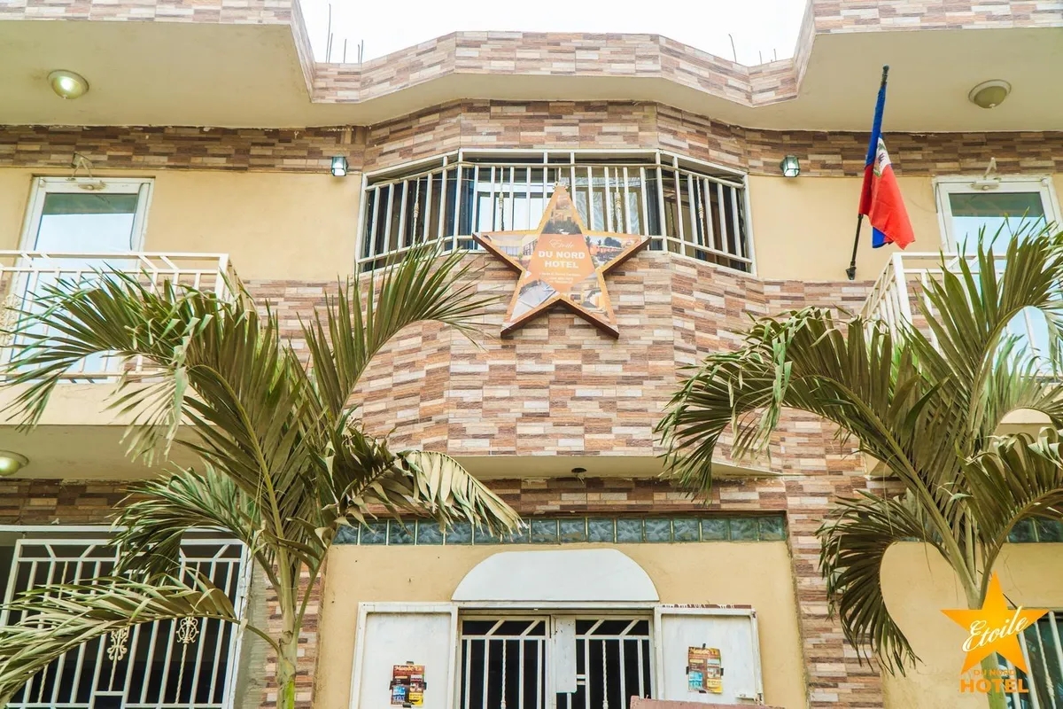 Etoile DU Nord, Cap Haitien interior view