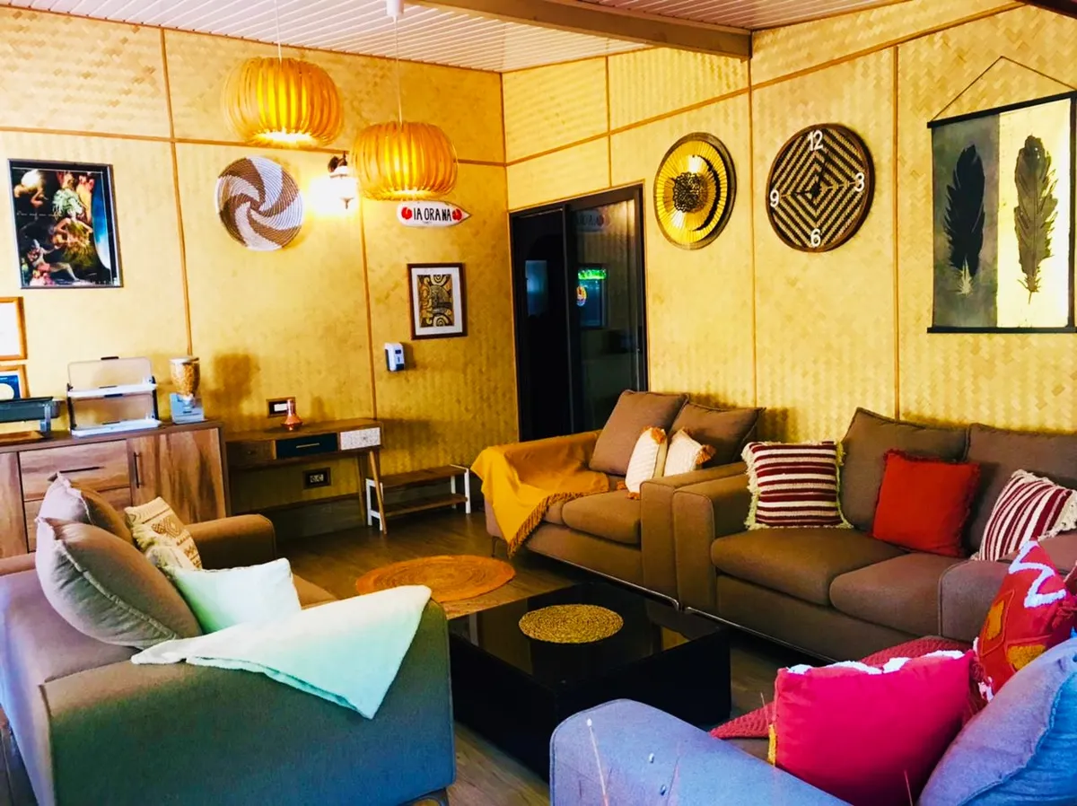 Fare D'hôtes Tutehau, Papeete interior view