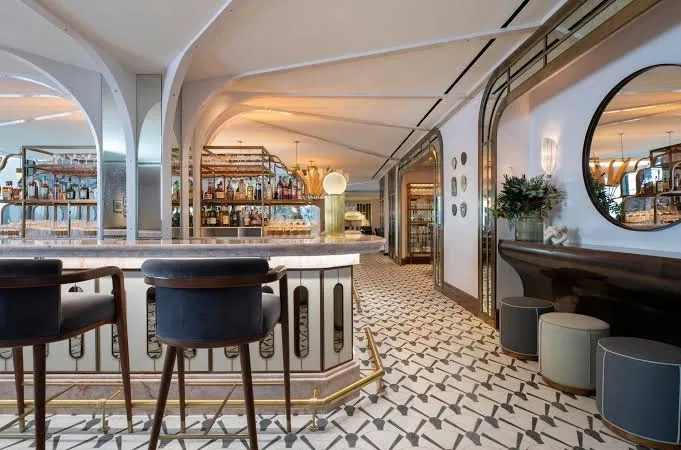 Four Seasons Hotel New Orleans, New Orleans interior view