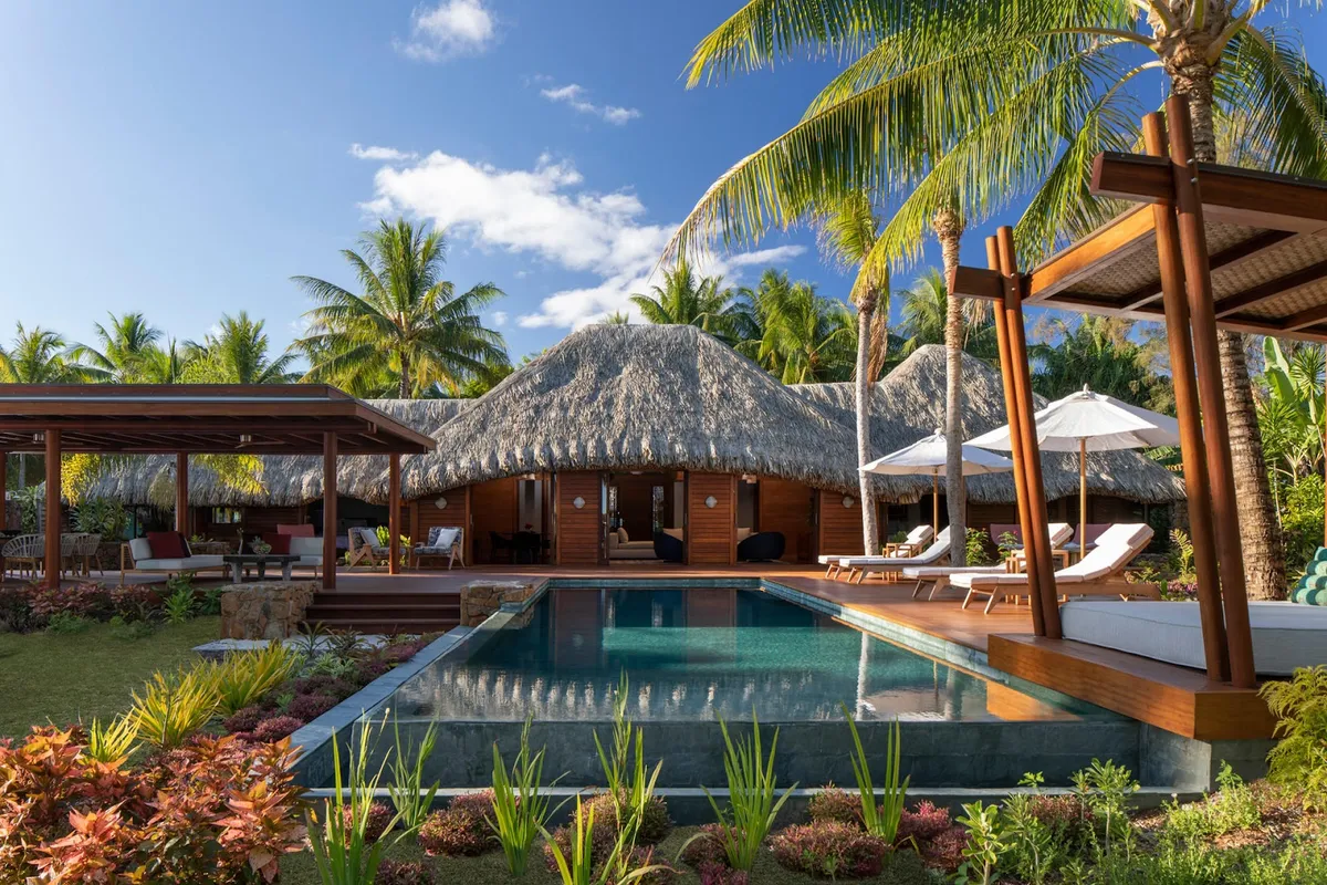 Four Seasons Resort Bora Bora, Bora Bora interior view