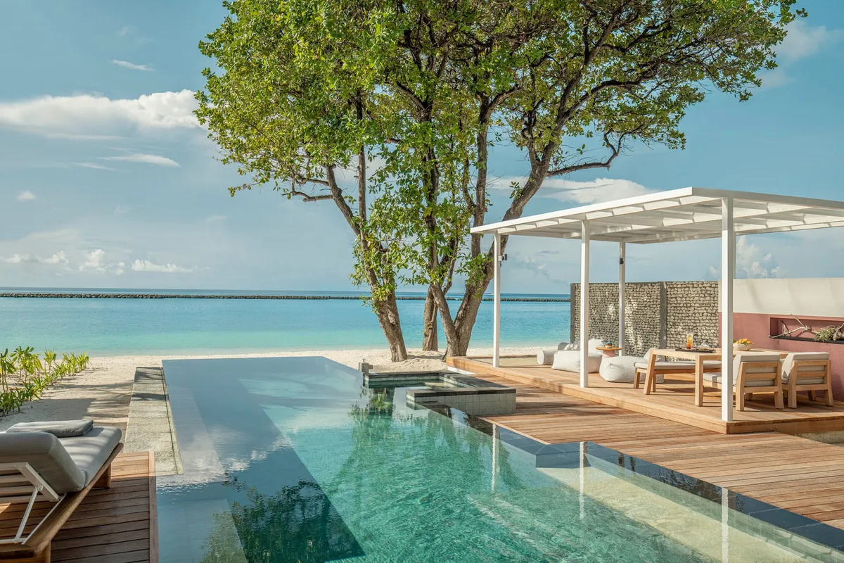 Four Seasons Resort Maldives at Landaa Giraavaru, Baa Atoll interior view