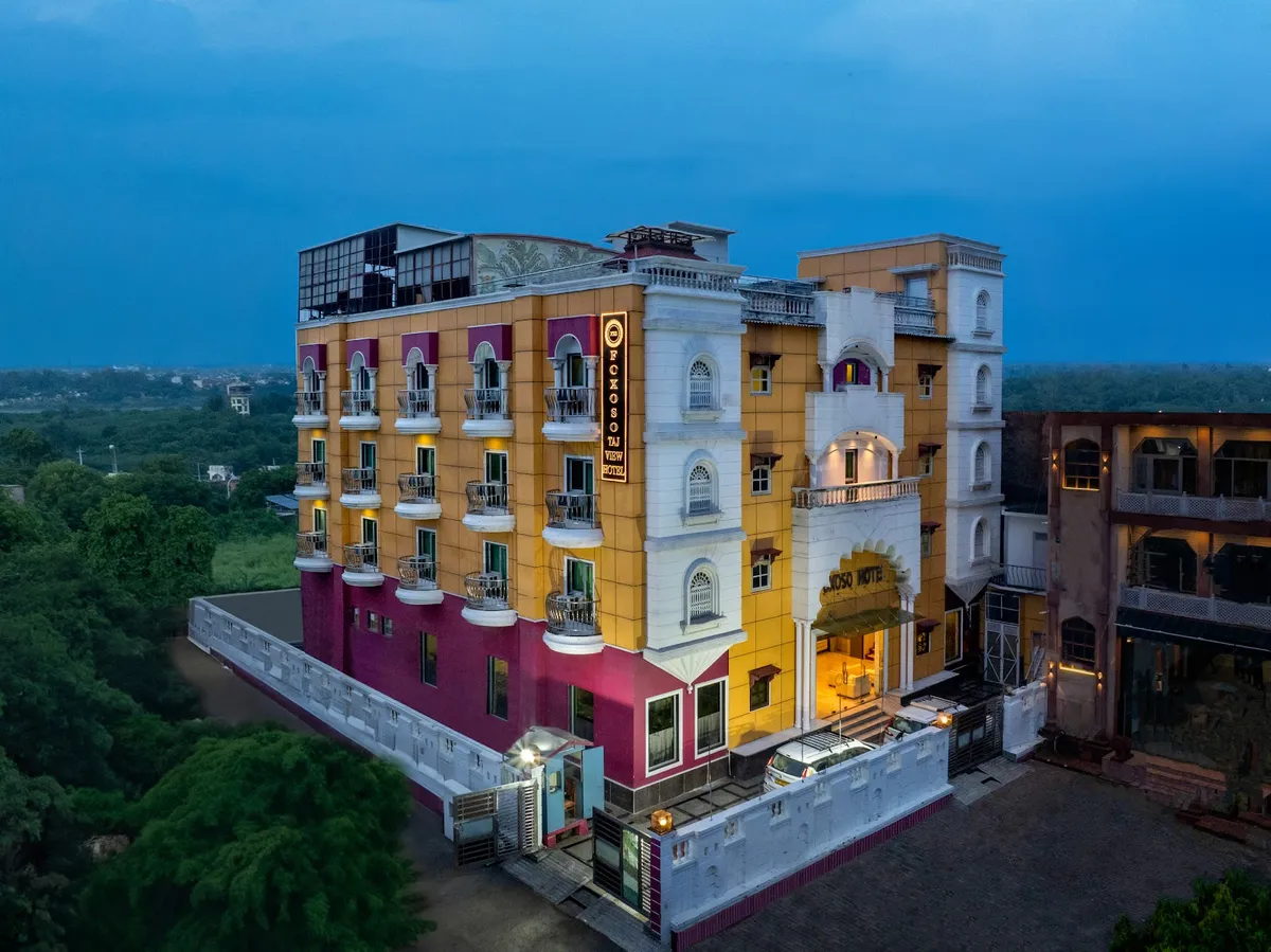 Foxoso Taj View Hotel, Agra interior view