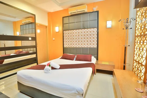 Foy's Lake Resort, Chittagong interior view