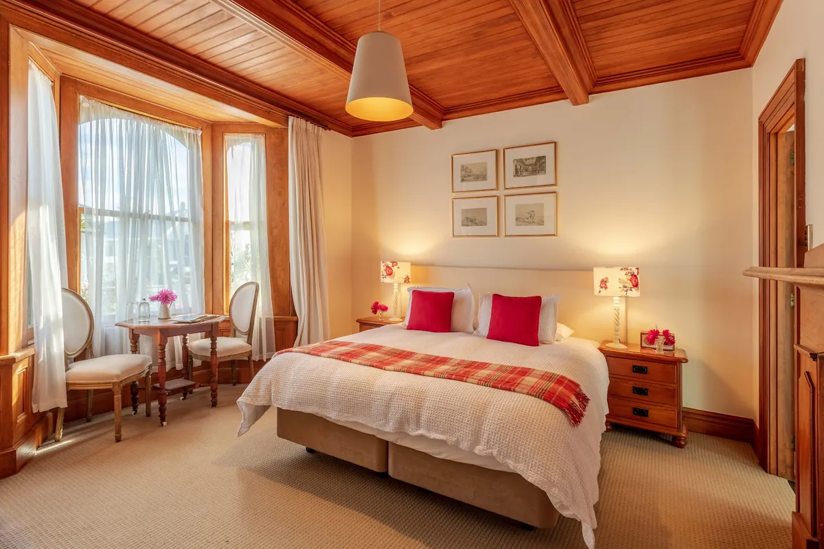 French Bay House Bed and Breakfast, South Island interior view