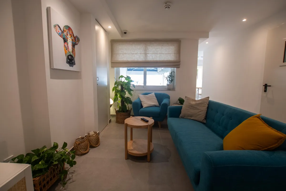 Gest, Mellieha interior view