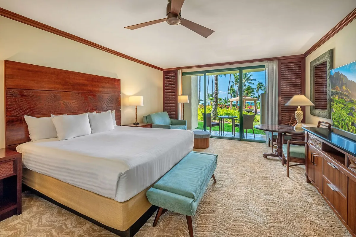Grand Hyatt Kauai Resort & Spa, Harbour Island interior view