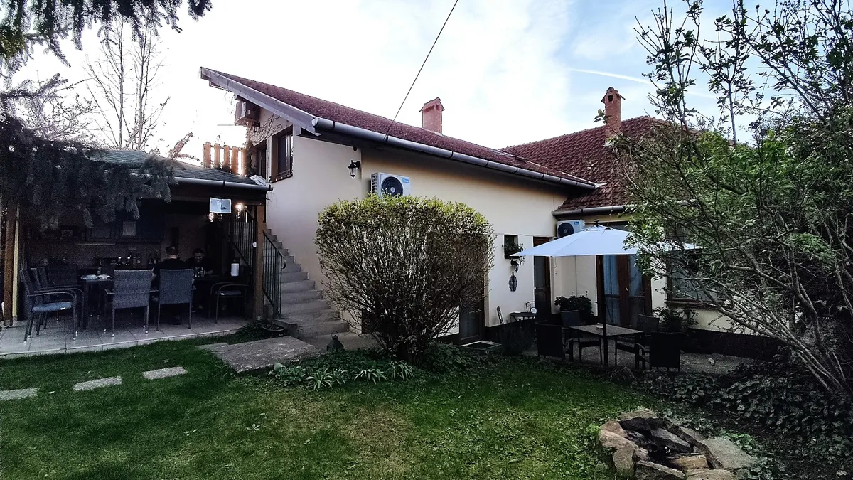 Gyöngyszem Vendégház, Eger interior view