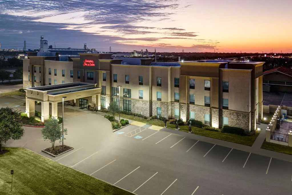 Hampton Inn & Suites Lake Jackson-Clute, Freeport interior view