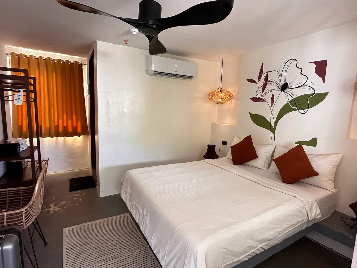 Happiness Hostel Boracay, Boracay interior view