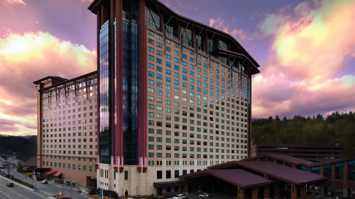 Harrah's Cherokee Casino Resort - A Caesars Rewards Destination, St Georges interior view