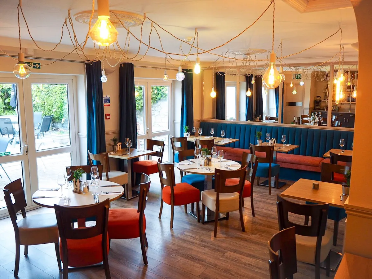 Haywards At The Grasmere, Bristol interior view