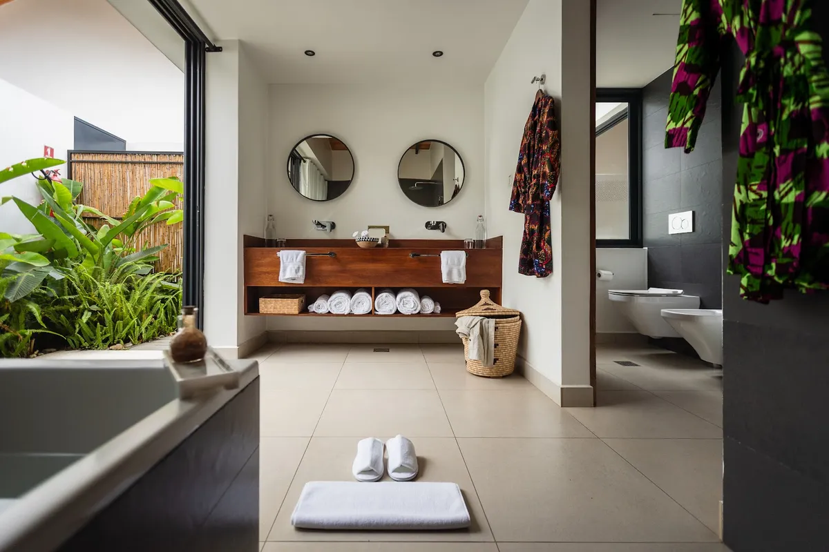 Hemingways Retreat Kigali, Kigali interior view