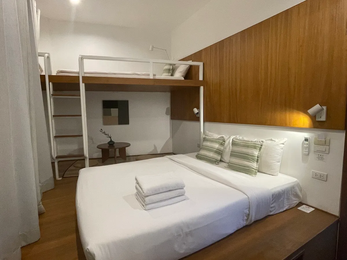 Hidden Garden Hostel, Chiang Mai interior view