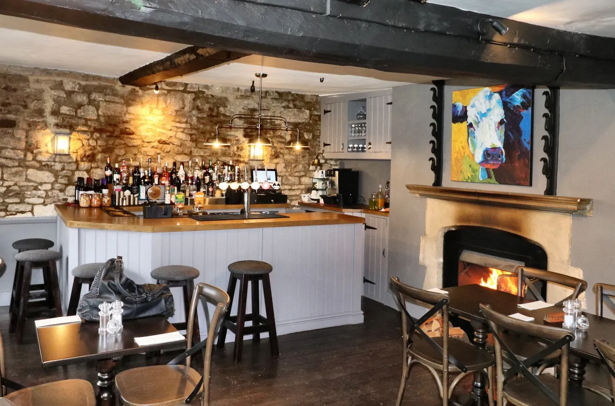 Highway Burford, Cotswolds interior view