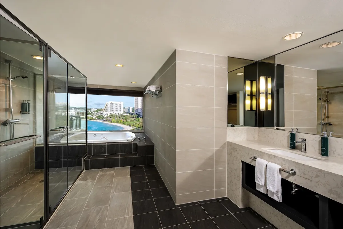 Hilton Guam Resort & Spa, Tumon interior view