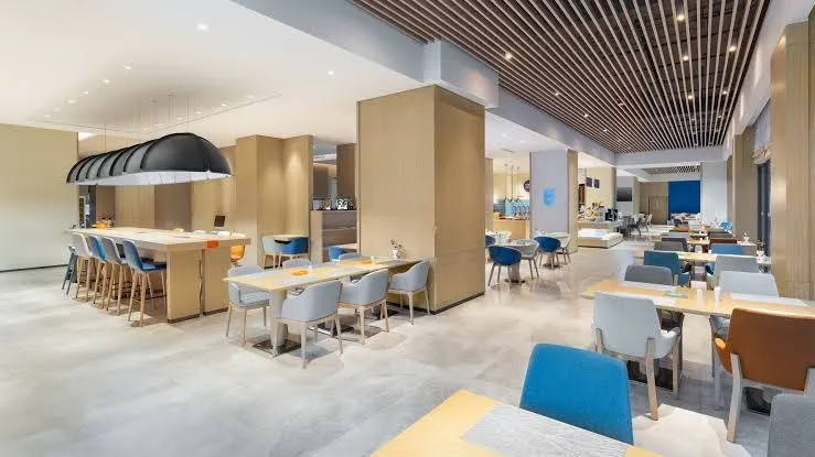 Holiday Inn Express Kunming West, Kunming interior view