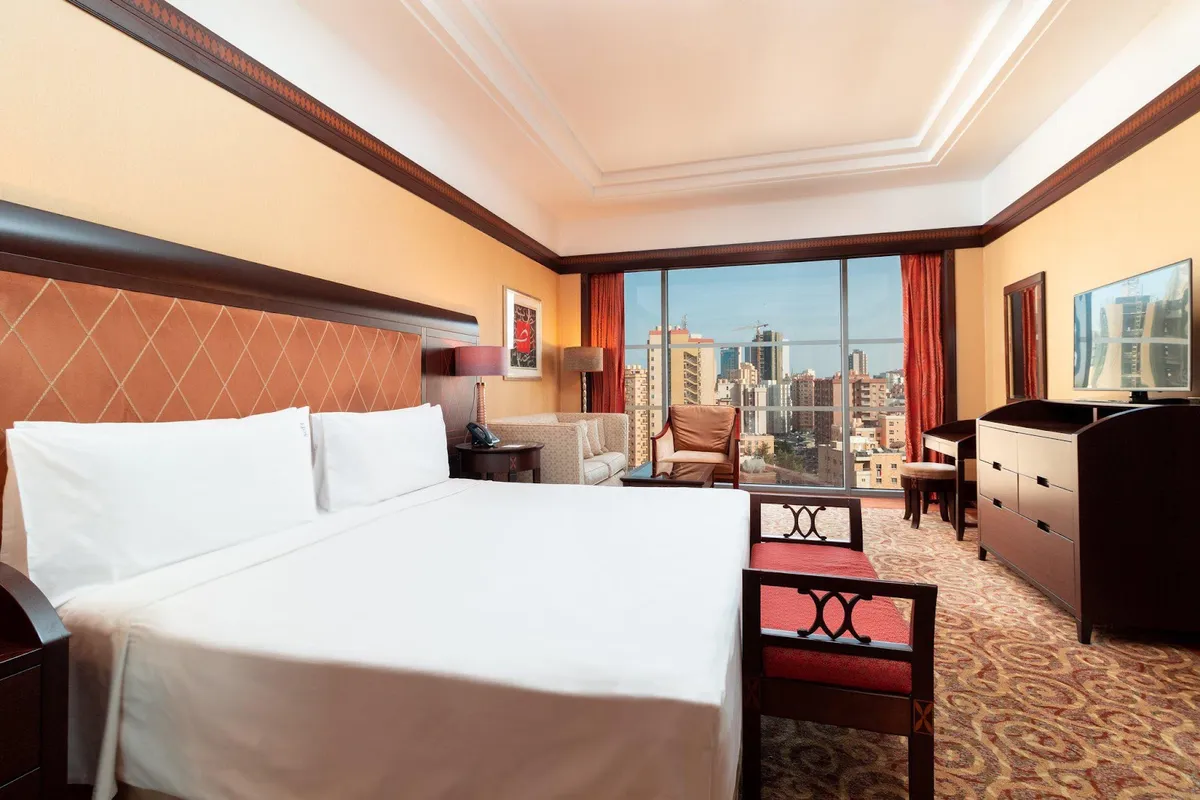 Holiday Inn Kuwait Salmiya by IHG, Salmiya interior view