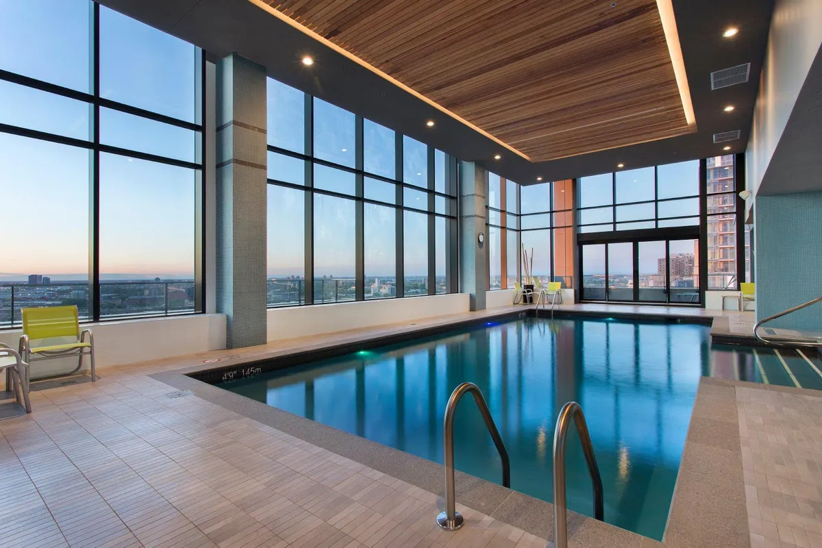 Holiday Inn & Suites Montreal Centre-Ville Ouest by IHG, Montreal interior view