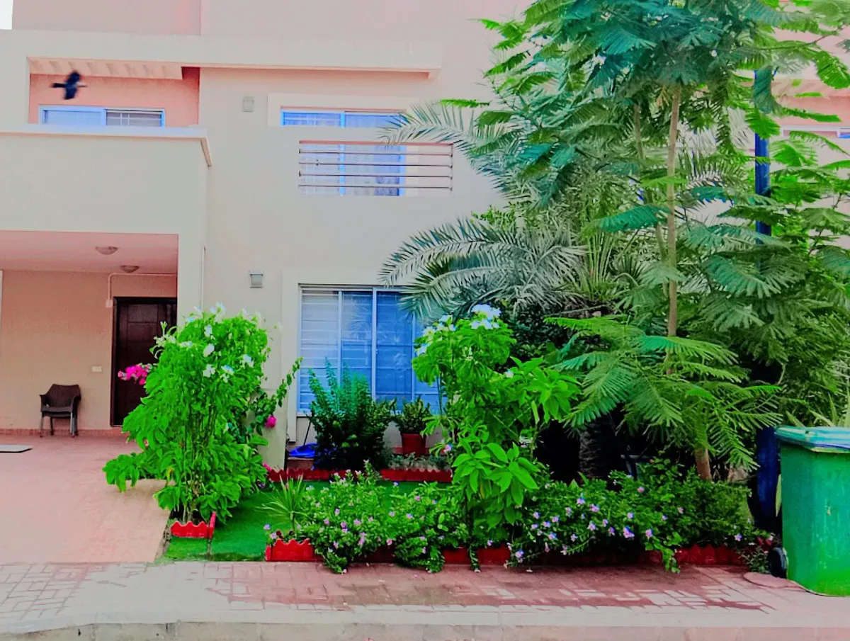 Holidazzle Villa, Karachi interior view