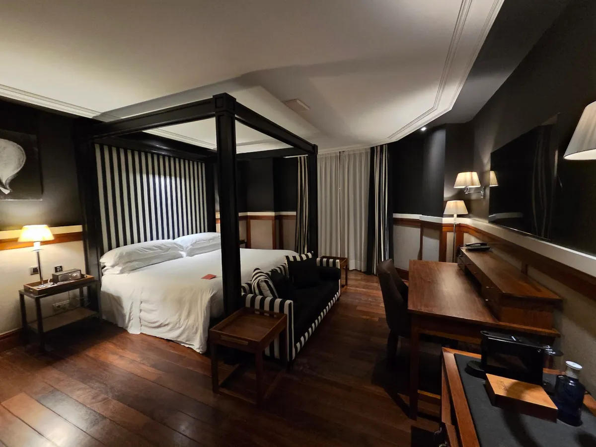 Hotel 1898, Barcelona interior view