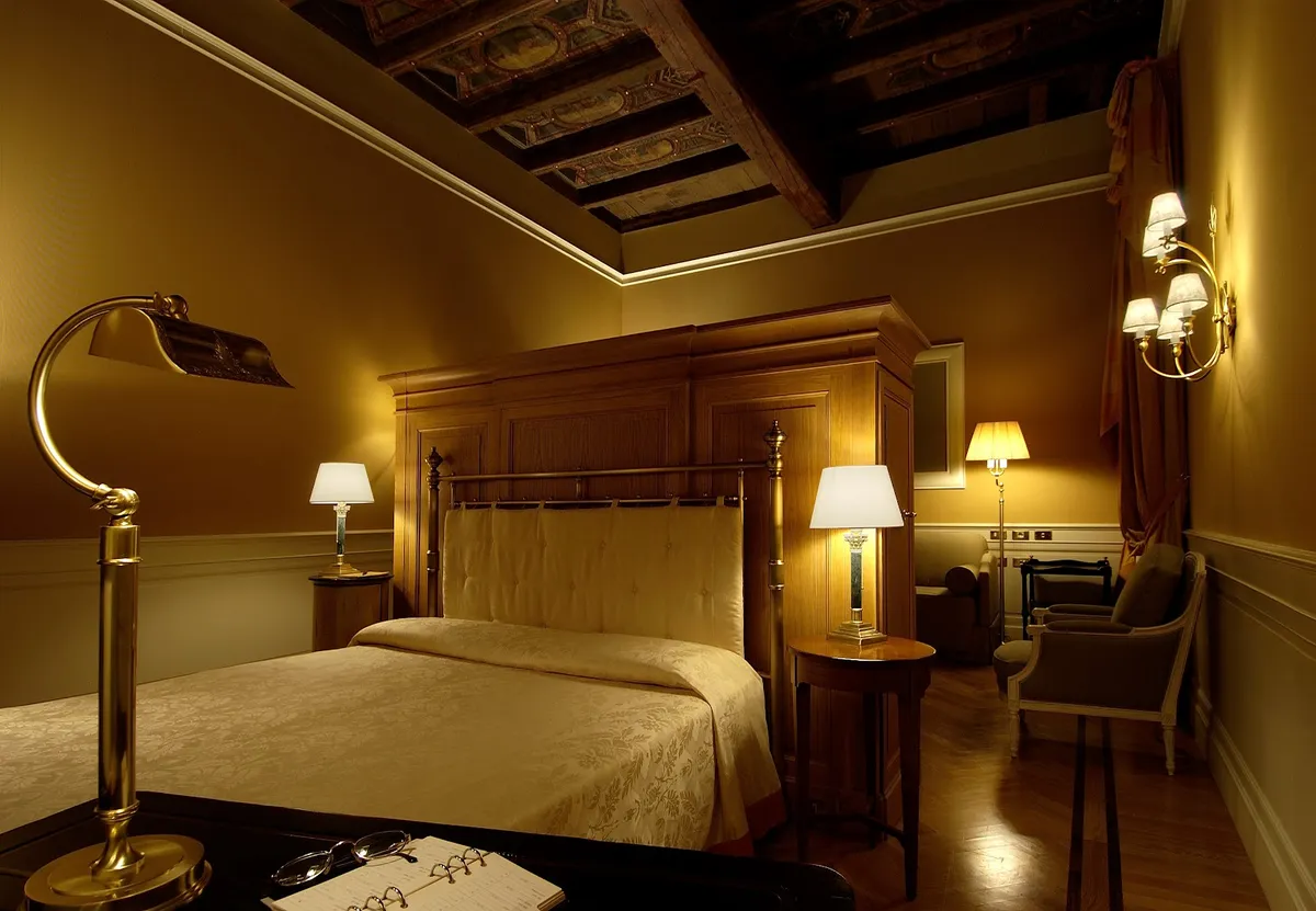 Hotel Corona D'oro, Bologna interior view