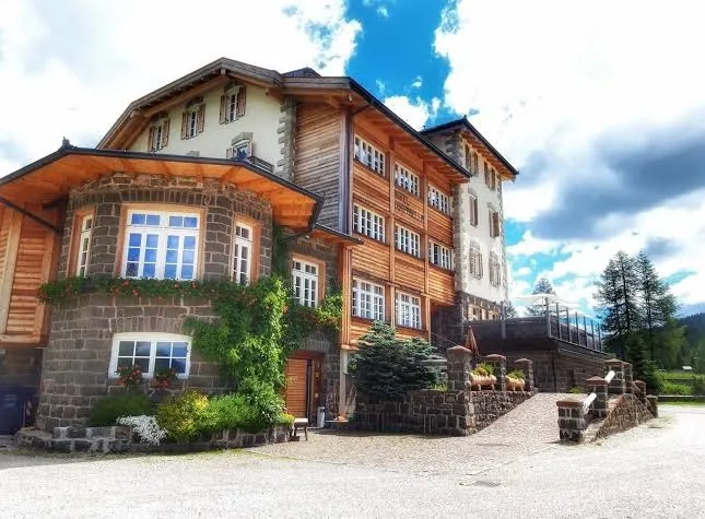 Hotel Costabella, Dolomites interior view