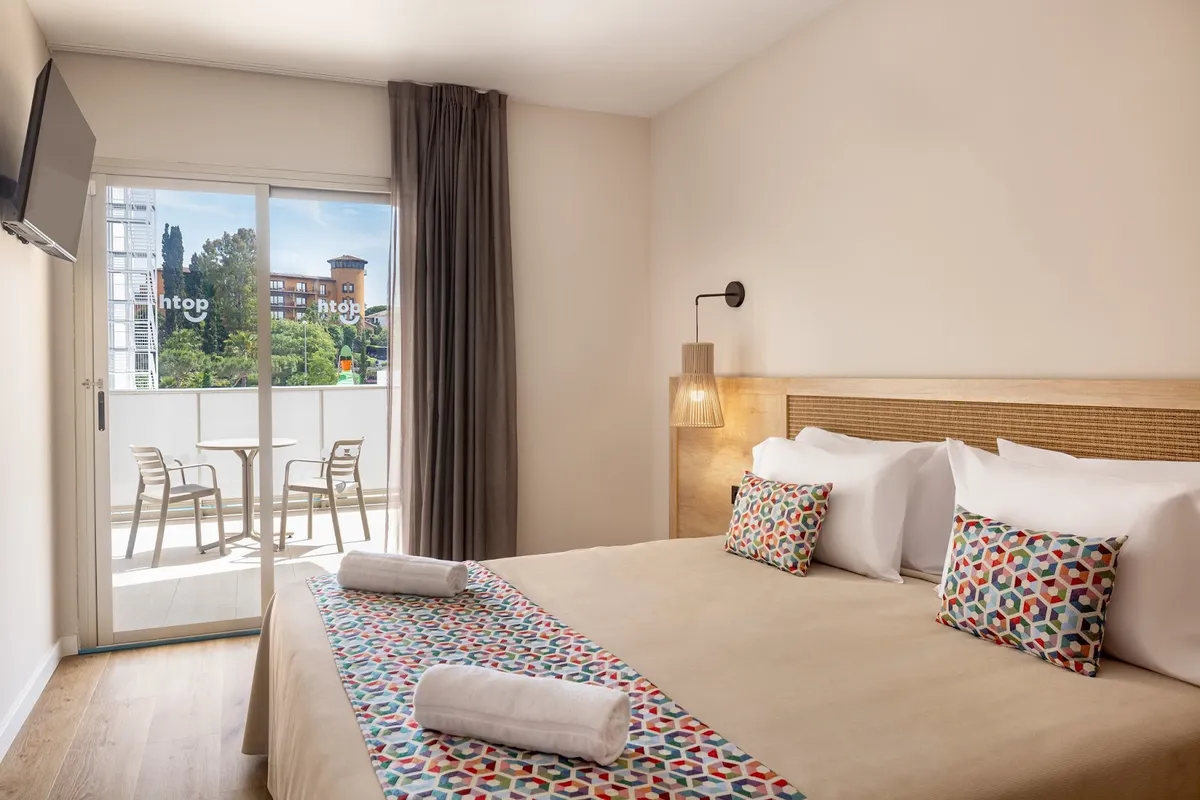 Hotel htop Amatista, Costa Brava interior view
