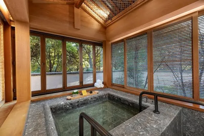 Hotel Indigo Lijiang Ancient Town, Lijiang interior view