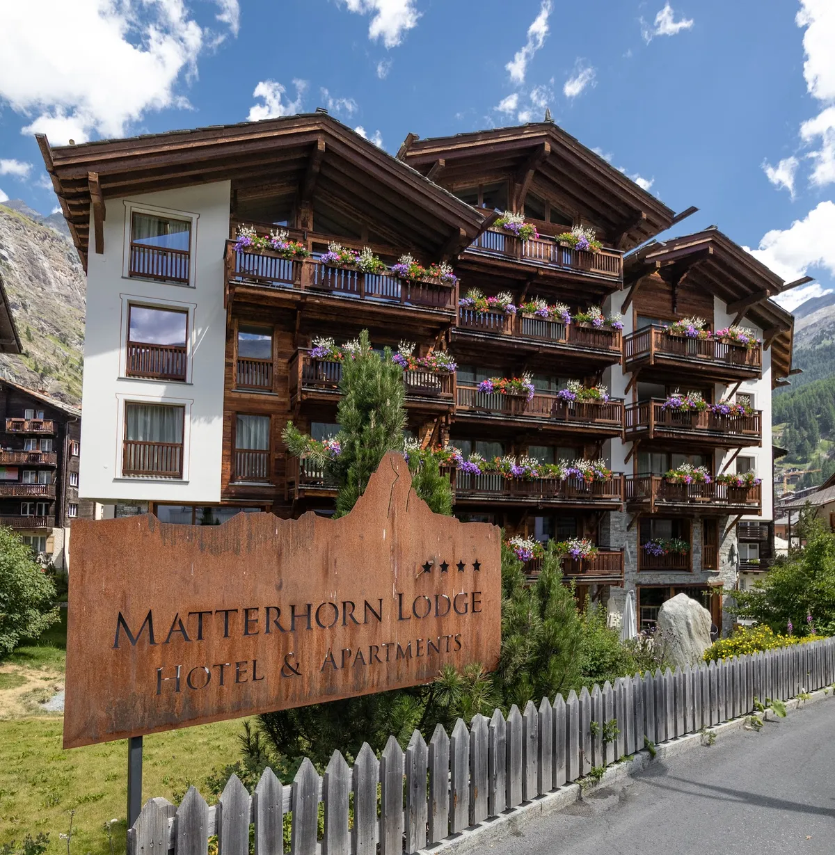 Hotel Matterhorn Lodge, Zermatt interior view