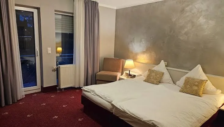 Hotel Neckarlux, Heidelberg interior view