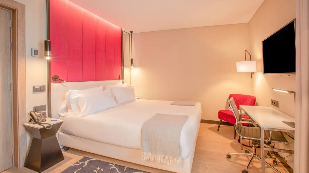 Hotel NH Porto Jardim, Porto interior view