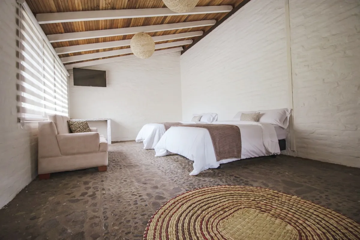 Hotel Quinta la Aurora, Banos interior view