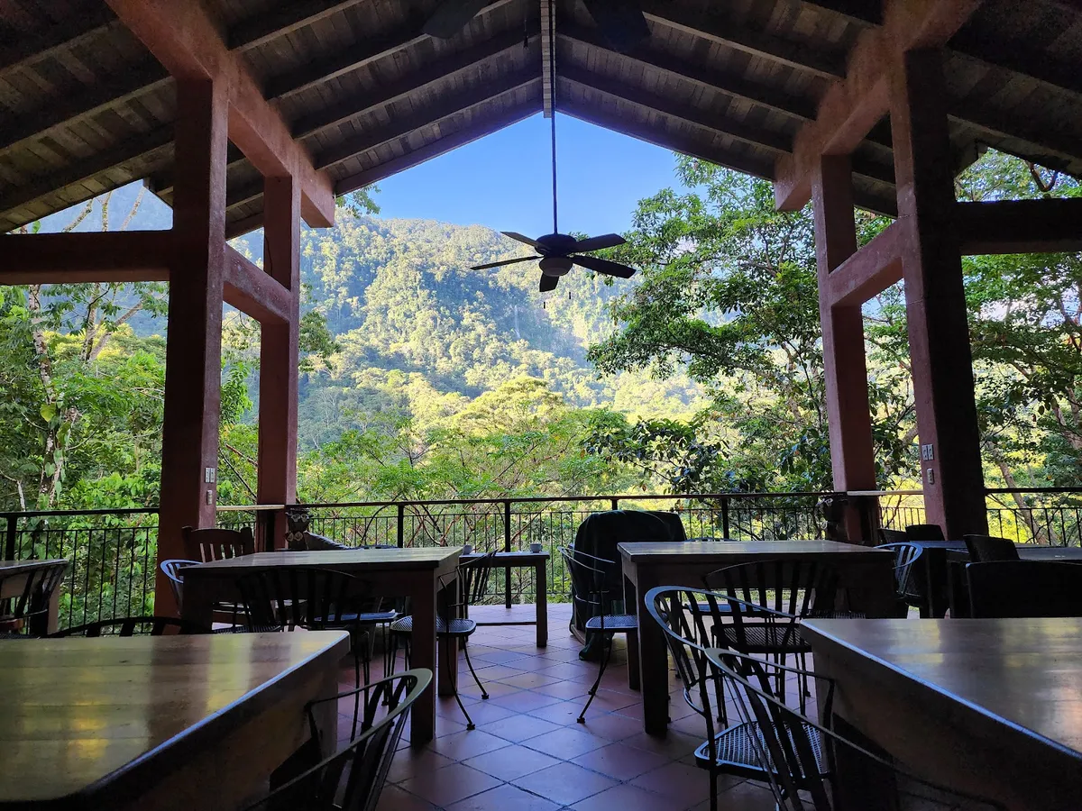 Hotel Rio, La Ceiba interior view