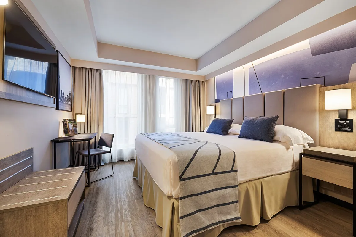 Hotel Riu Plaza Toronto, Toronto interior view