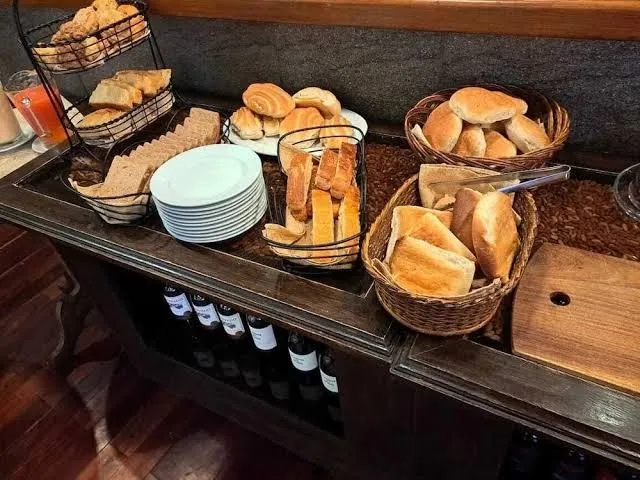 HOTEL SANTA MONICA, Potosi interior view