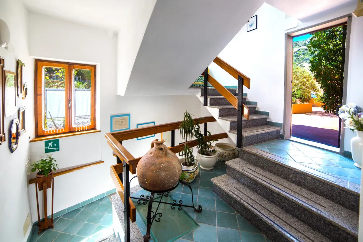 Hotel Saraceno, Tuscany interior view