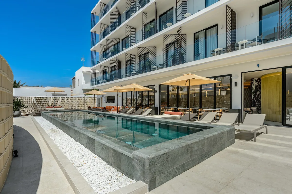 Hotel Vibra Yamm Urban, Ibiza interior view