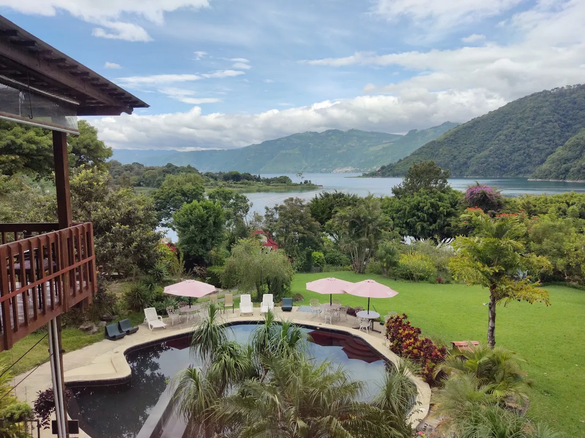 Hotel y Restaurante Tolimán, Lake Atitlan interior view