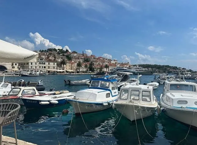 Hvar Riva Rooms, Hvar interior view
