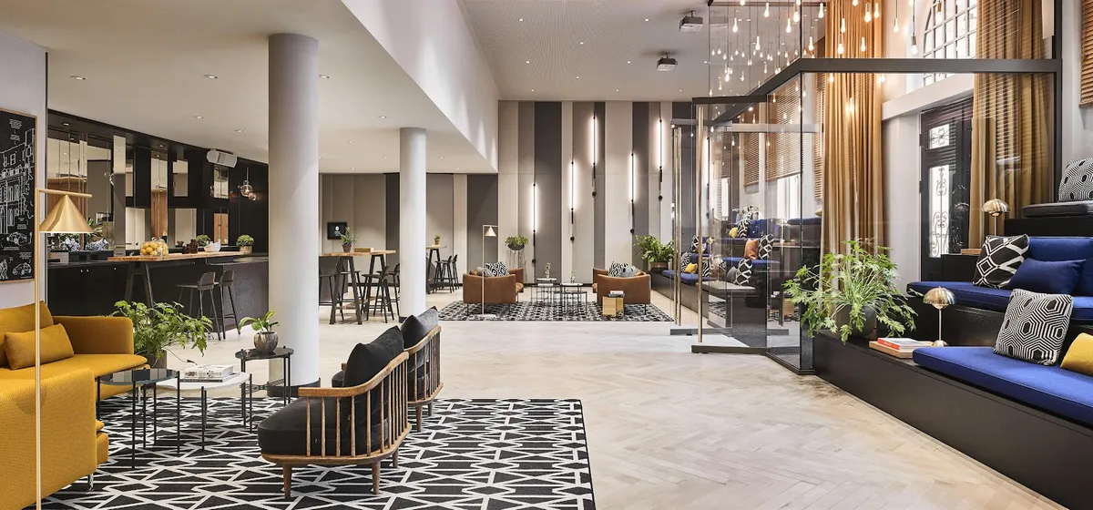Hyatt Regency Amsterdam, Amsterdam interior view