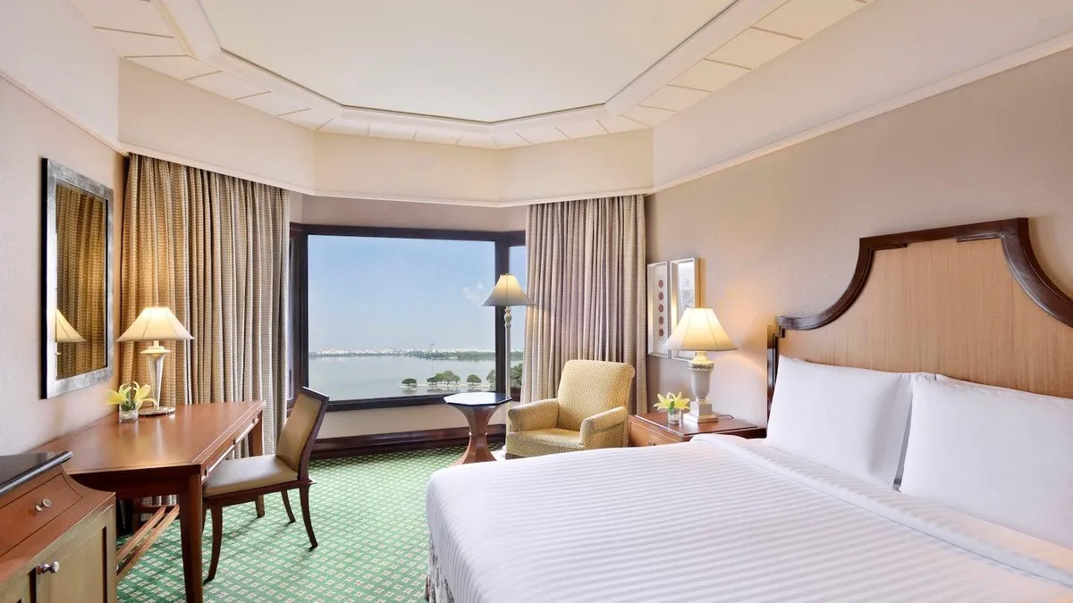 Hyderabad Marriott Hotel & Convention Centre, Hyderabad interior view
