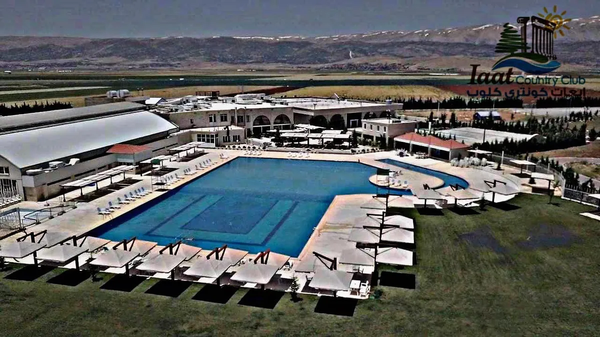 IAAT COUNTRY CLUB, Baalbek interior view
