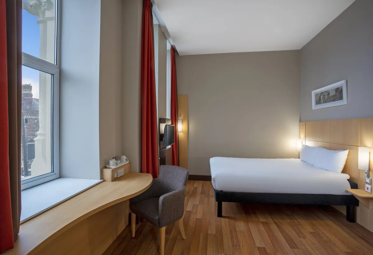 ibis Belfast Queens Quarter, Belfast interior view