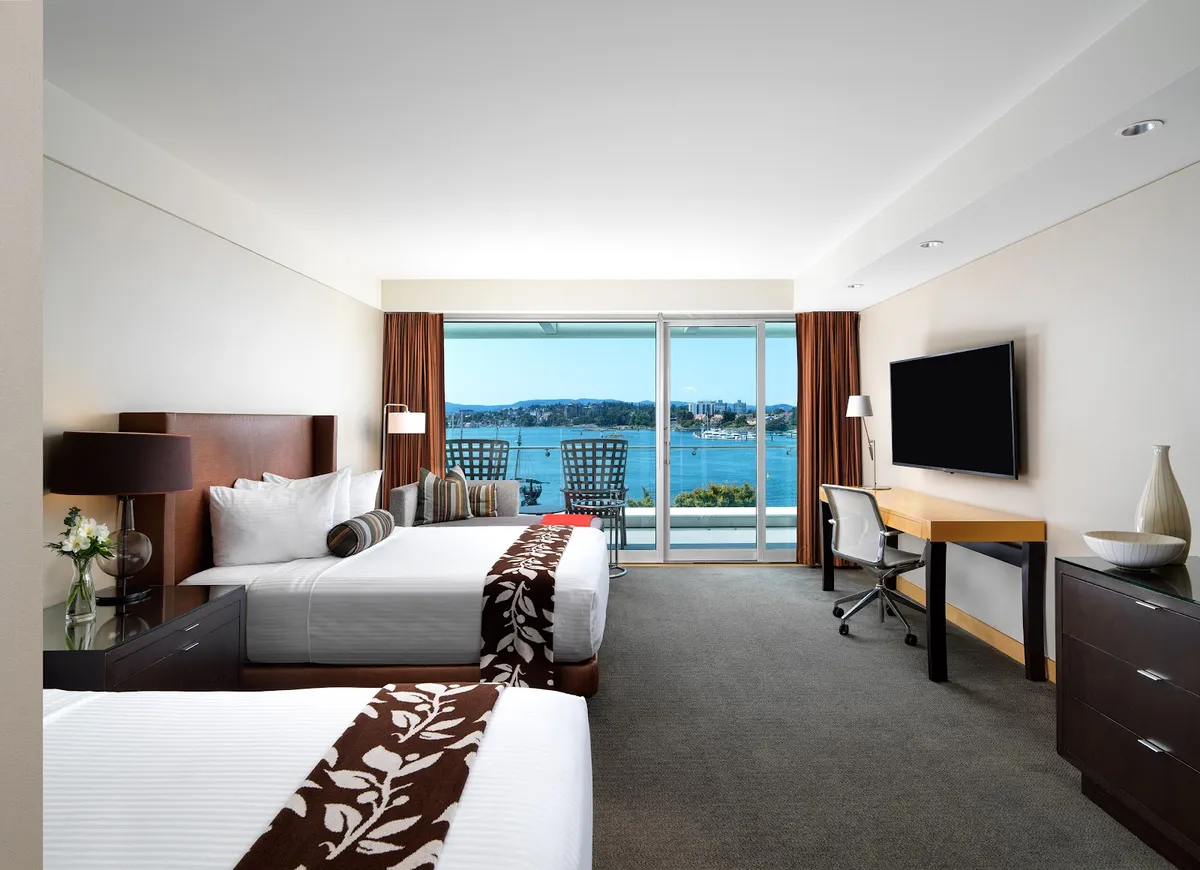 Inn at Laurel Point, Victoria interior view