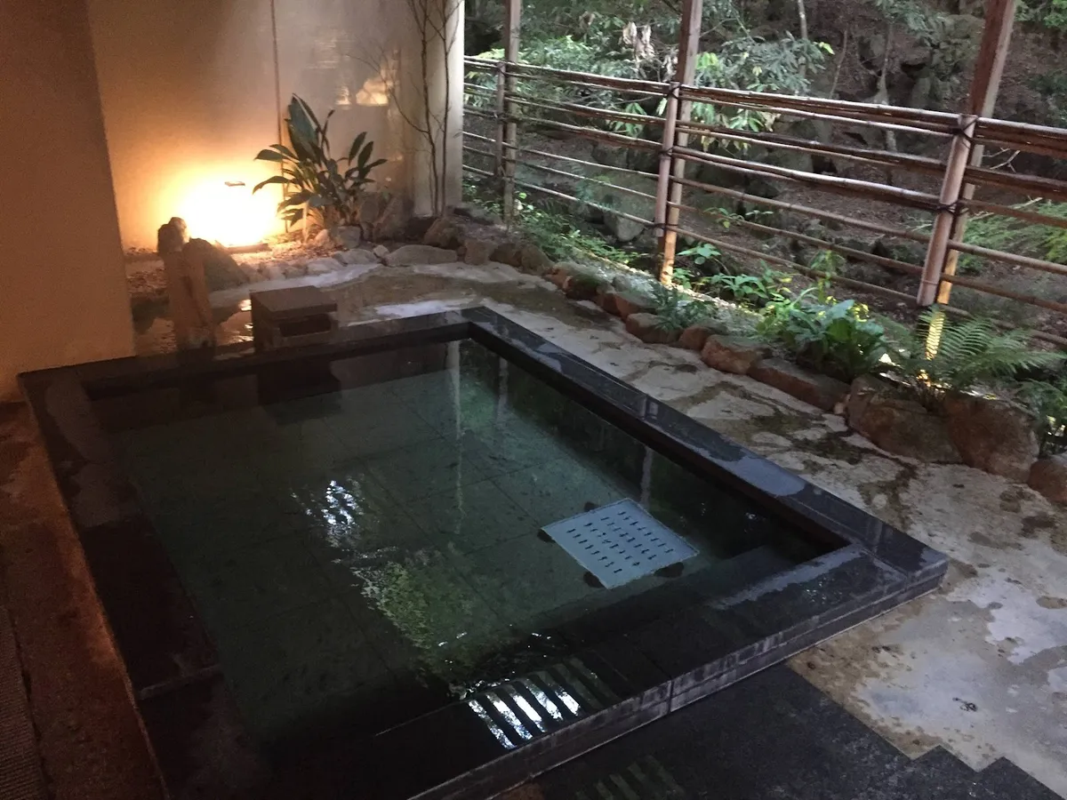 iwaso, Hiroshima interior view