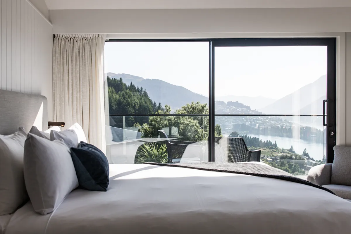 Kamana Lakehouse, Queenstown interior view