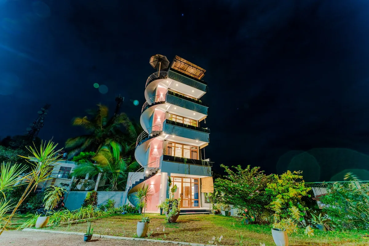 Kapaliya Unawatuna, Unawatuna interior view